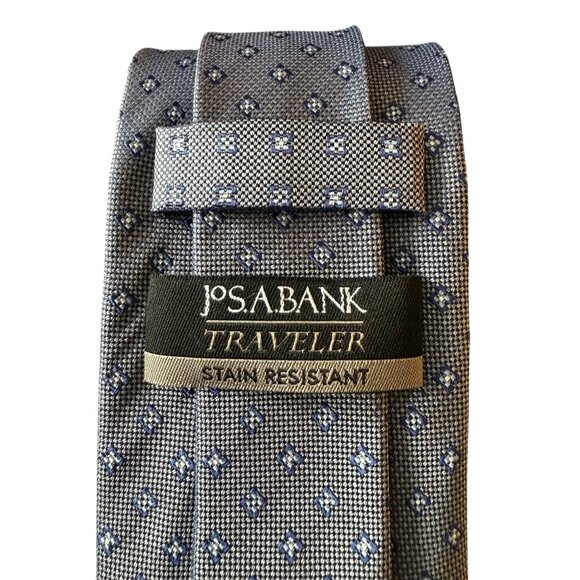 Jos. A. Bank Traveler Stain-Resistant Tie Long Size 61" Blue Micro Dot Pattern - Picture 3 of 13
